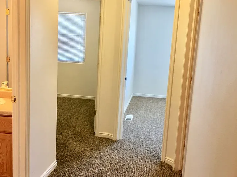 790 N 2720 E #28 — Photo 9