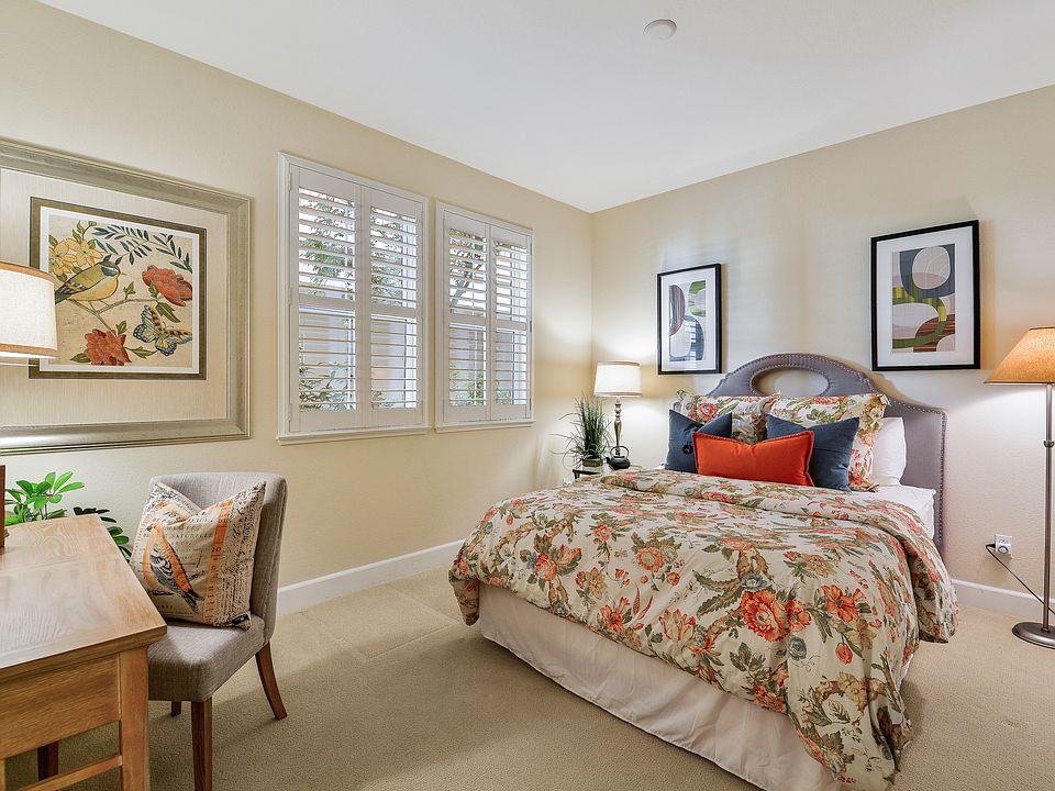 2nd image of 5961 Autumnwood Dr APT 3A