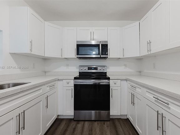 5th image of 21440 N Miami Ave