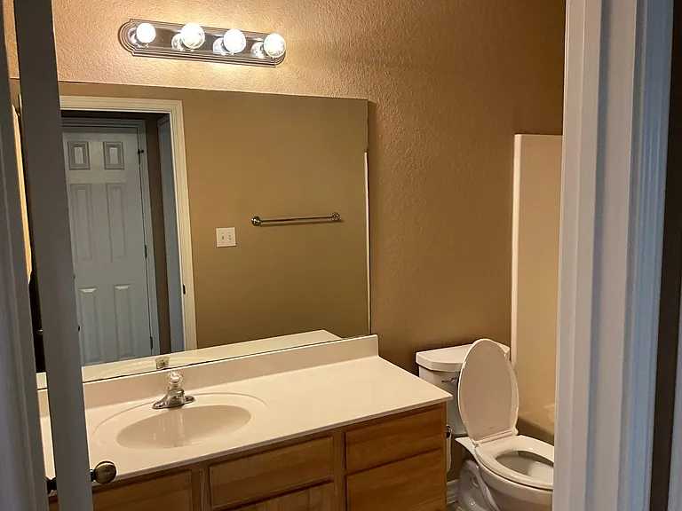 927 Misty Acres Dr — Photo 6