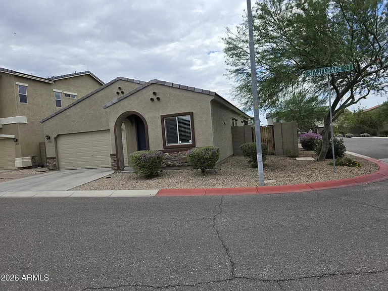 1941 W Stagecoach St — Photo 2