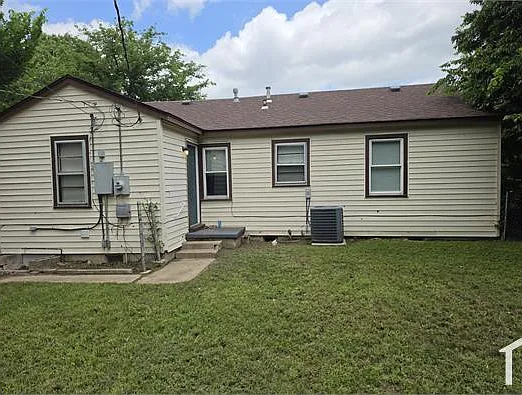 3120 E Woodrow St — Photo 7