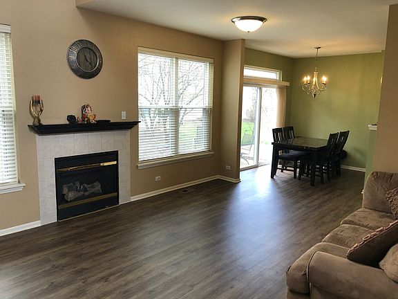 3rd image of 2044 Sunrise Cir