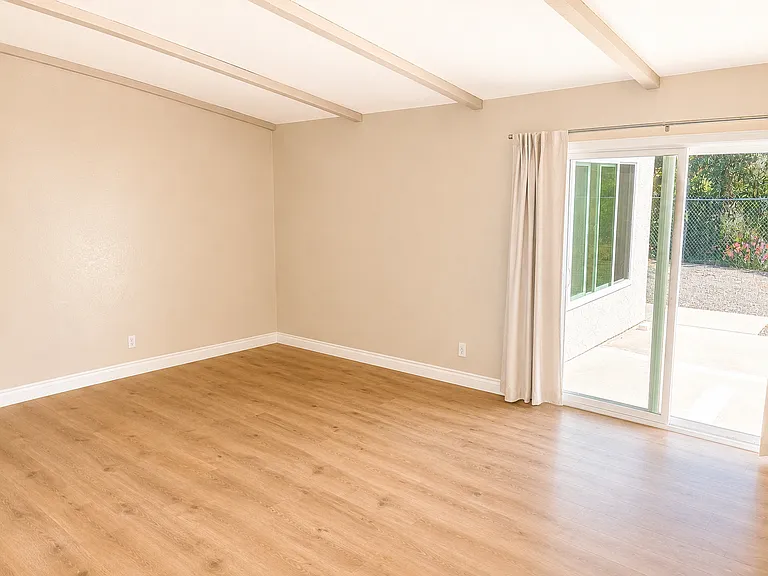 6545 Oakridge Rd — Photo 13