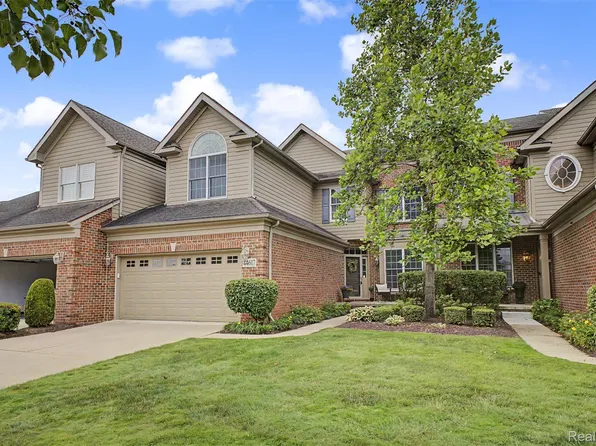 44617 Broadmoor Cir N #145, Northville, MI 48168