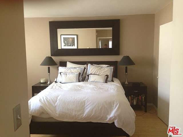 2nd image of 1831 Barry Ave APT 1