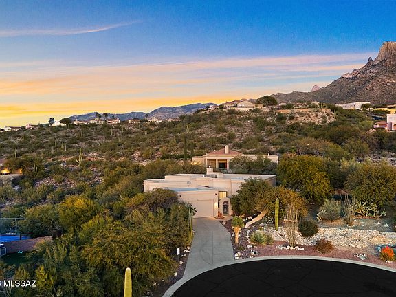 3rd image of 9801 N Ridge Shadow Pl