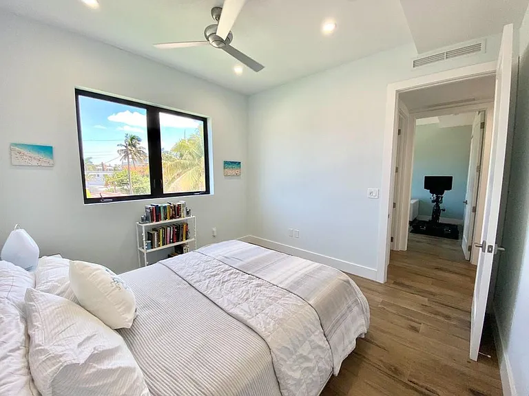 348 Balboa St — Photo 38