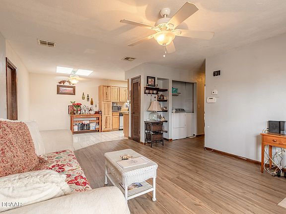 5th image of 1561 Mobile Ave