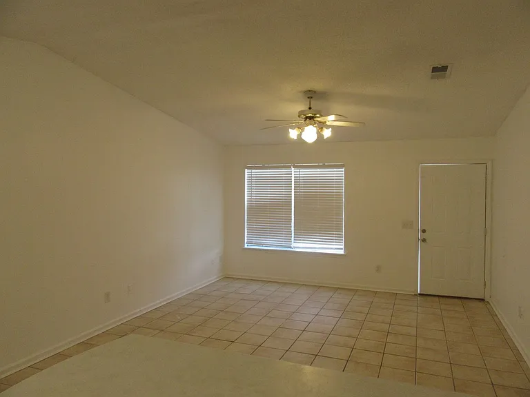 5111 Flint Ave — Photo 6
