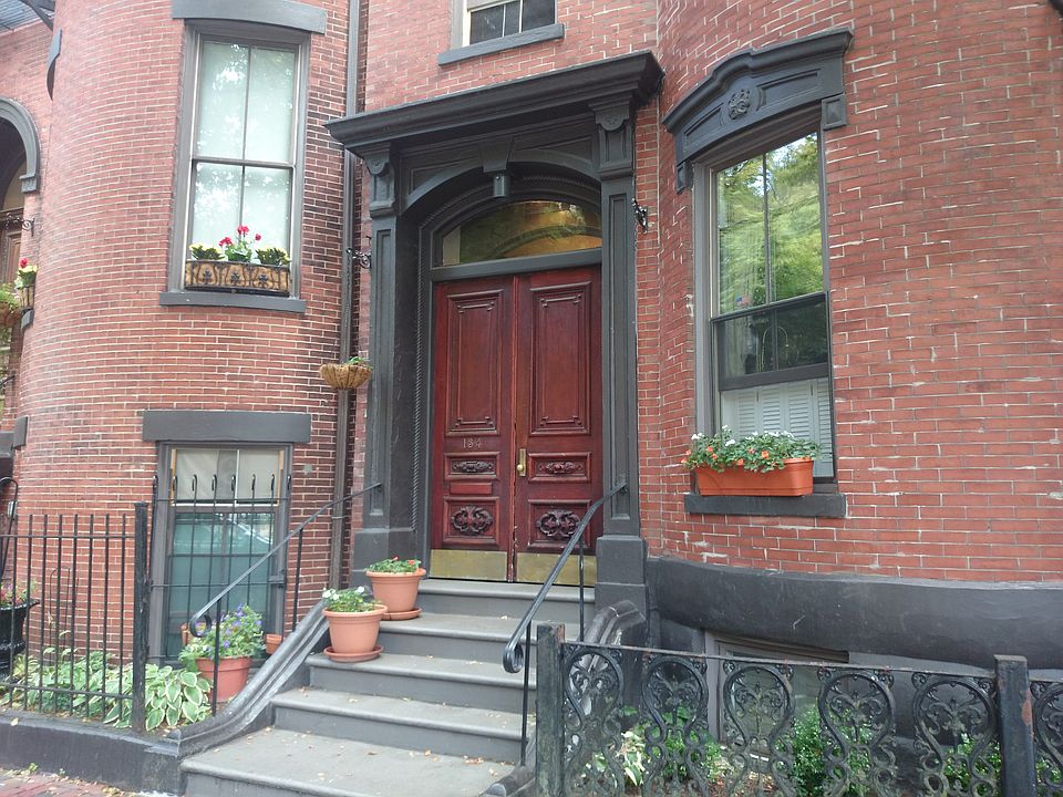 2nd image of 134 Chandler St