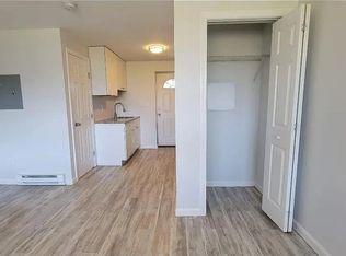 127 Cosey Beach Ave #1A, East Haven, CT 06512