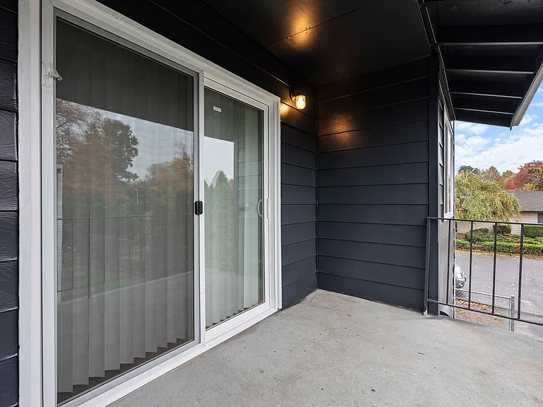 Sandy Terrace Apartments — Photo 23