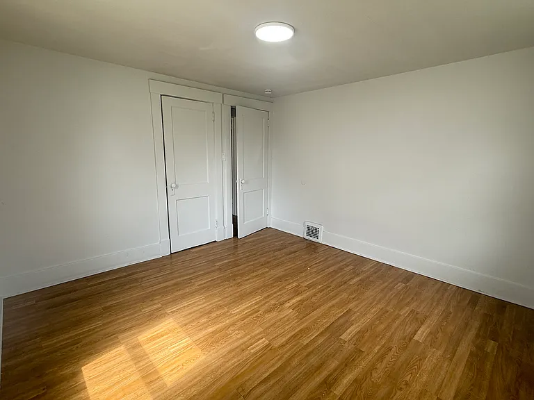 726 Baldwin Ave — Photo 8