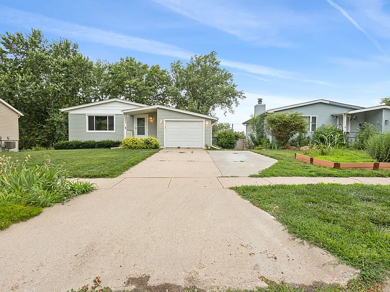 5049 Grassridge Rd — Photo 26