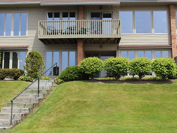 2nd image of 17 Cayuga Dr #17