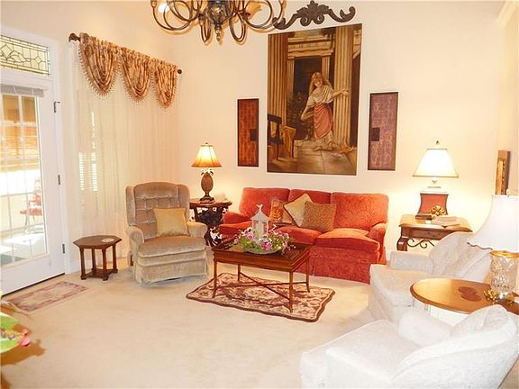 3rd image of 1006 Coronet Ln