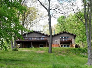 22 Oneida Trl, Malvern, OH