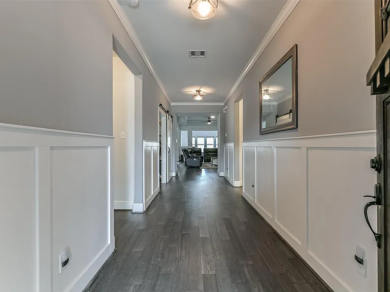 1316 Graham Trace Ln — Photo 2
