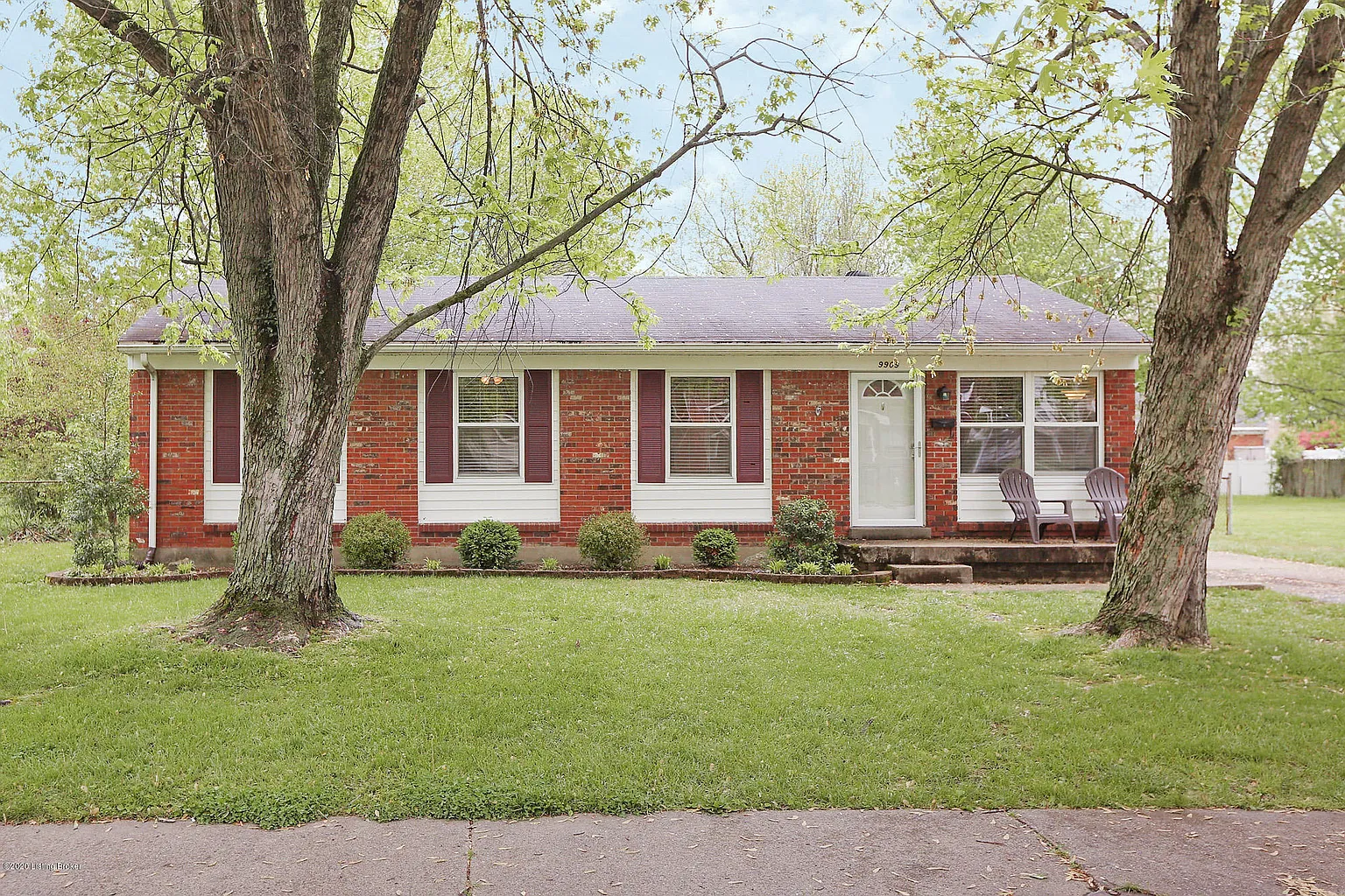 9909 Lochwick Way photo 1