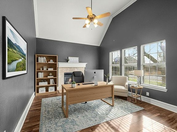 5th image of 1105 Reata Dr