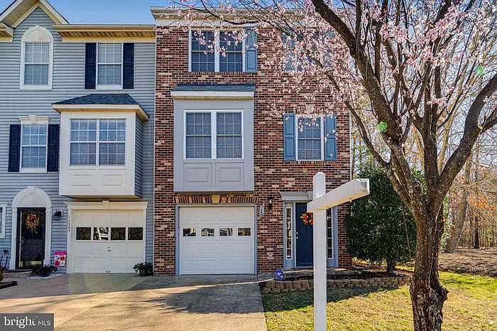 1st image of 11301 Kings Crest Ct