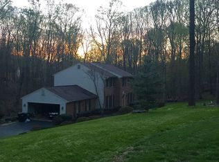 6214 Ballsford Dr, Fairfax Station, VA 22039