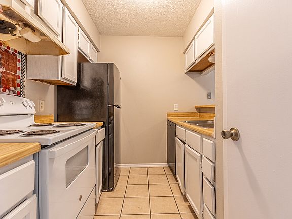 5th image of 4903 Ty Terrace St #3