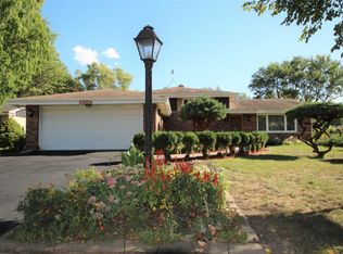 927 E Gardenia Ln, Palatine, IL