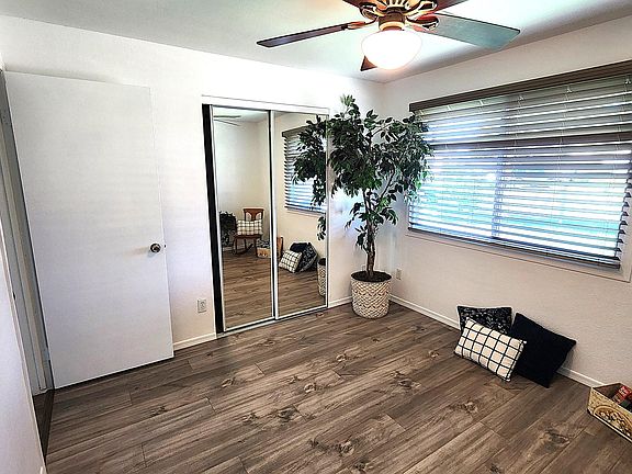 5th image of 3524 E WINCHCOMB Drive