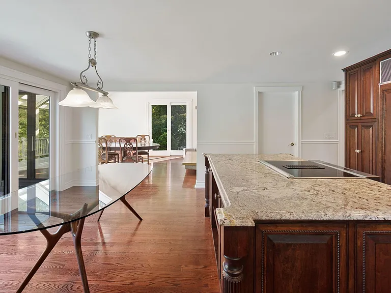 388 Taconic Rd — Photo 10
