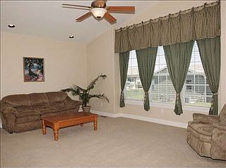 4th image of 730 N Cottonwood Cir