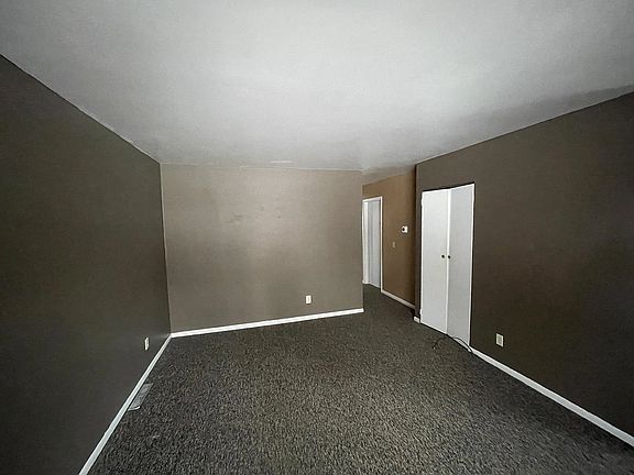 2nd image of 910 Boon St