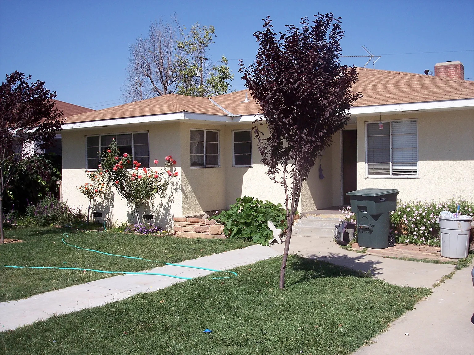 2304 Olympic Dr photo 1