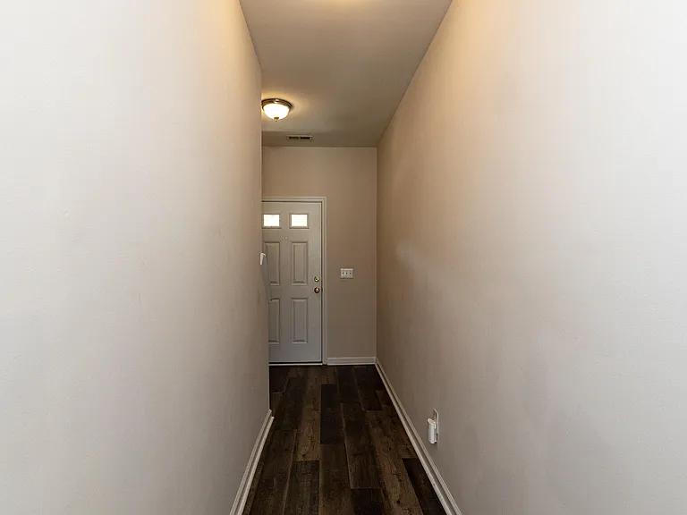 541 Writers Way — Photo 4