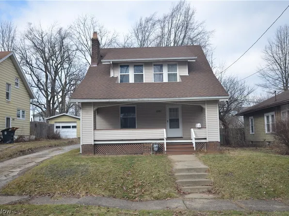 1591 Pilgrim St, Akron, OH 44305