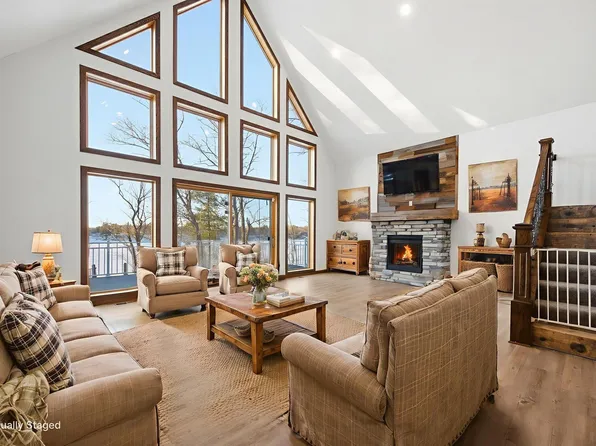 18465 N Lake Ln, Pine City, MN 55063