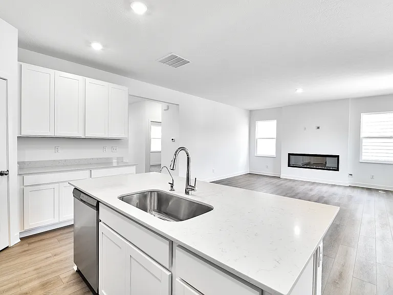 404 W Monroe St — Photo 10