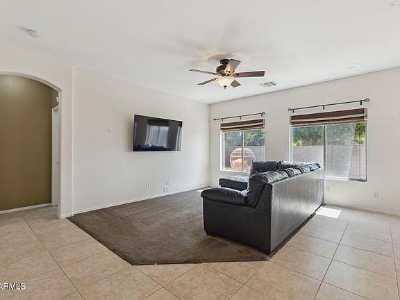 3rd image of 6425 S KIMBERLEE Way