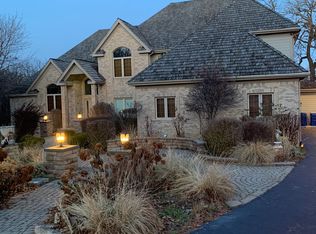 35W740 Valley View Rd, Dundee, IL 60118