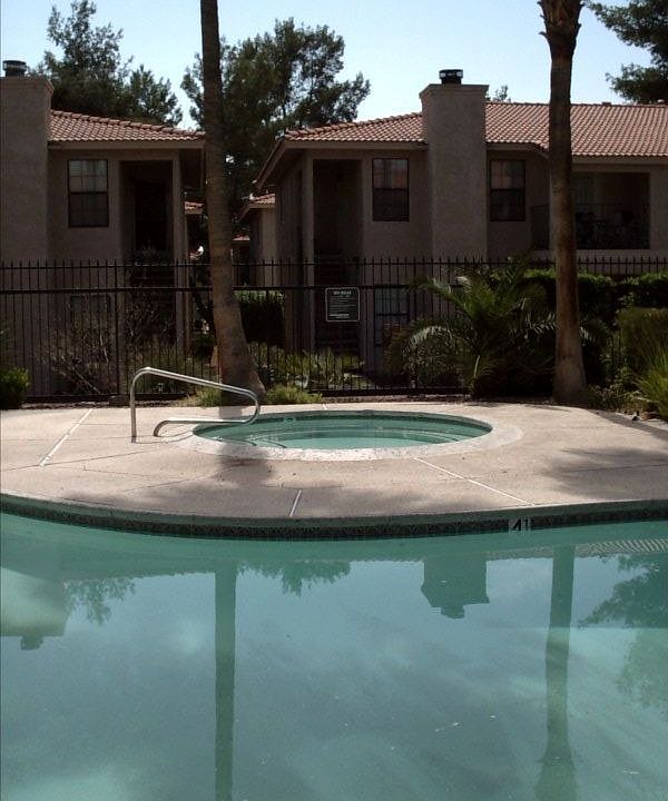 Community Pool and Spa
