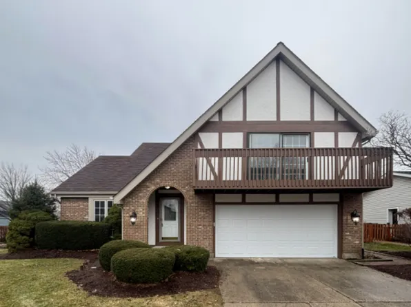 715 Concord Dr, Crystal Lake, IL 60014