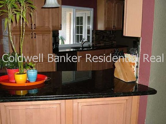 3rd image of 2151 NE 28th Ave