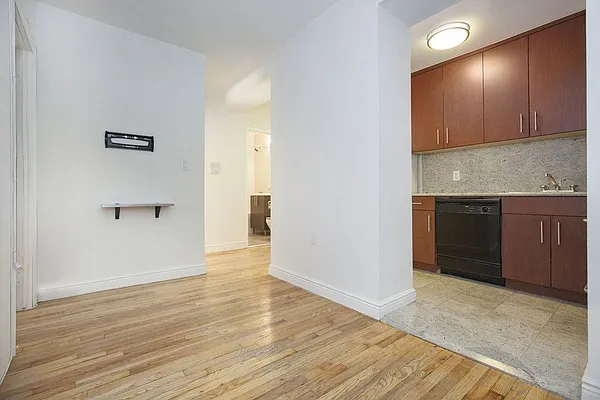 Rented by REAL New York | media 20