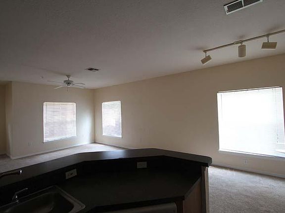 5th image of 5953 Westgate Dr APT 1824