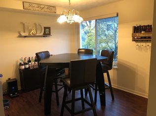 30 Whitney Ridge Rd, Fairport, NY 14450