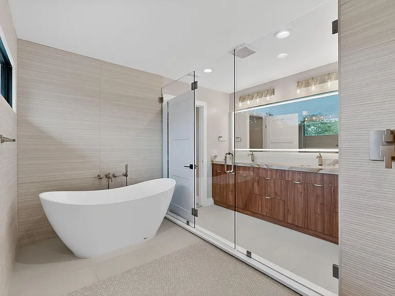 5018 Highland Ct — Photo 13