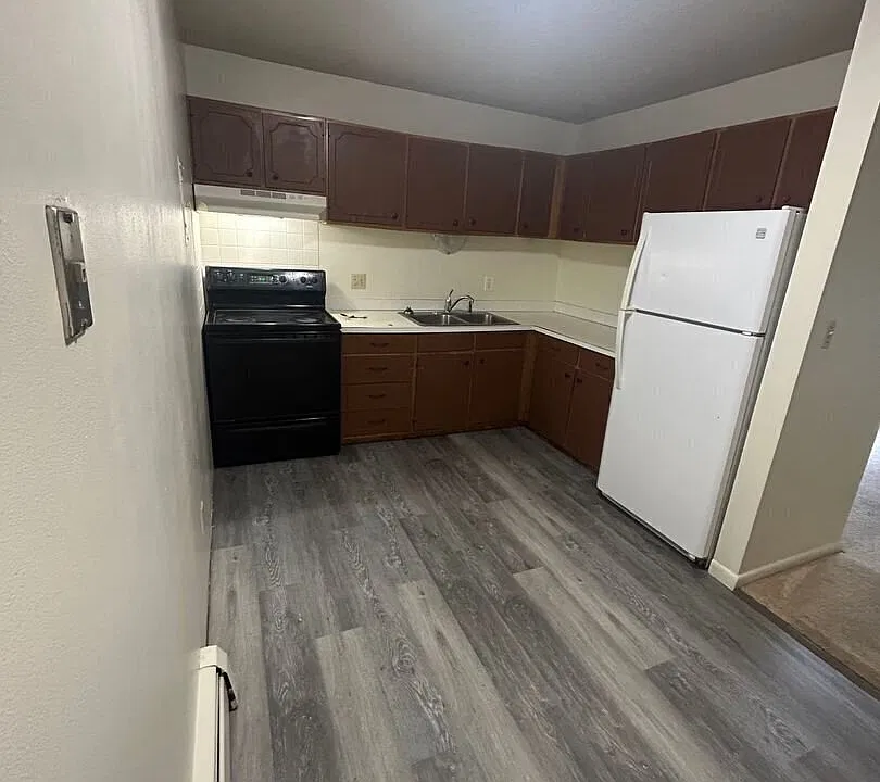 3727 University Ave #6