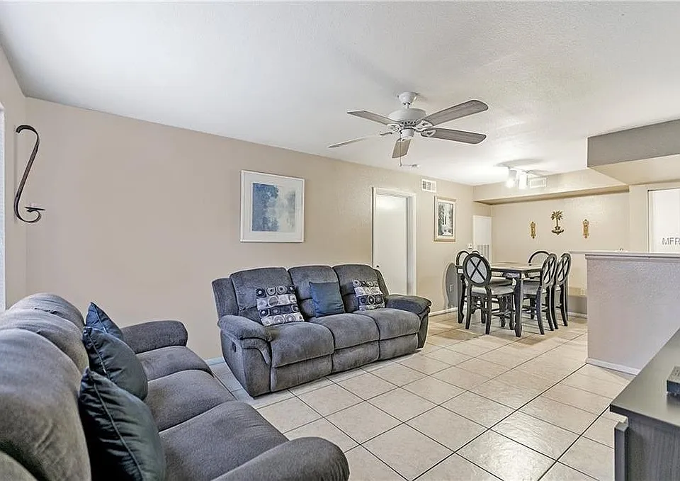 3024 Parkway Blvd #103