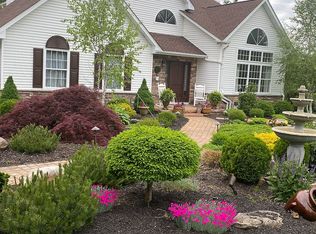 25 Fieldstone Dr, Sussex, NJ 07461